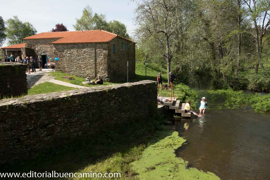 Albergue de peregrinos de Ribadiso da Baixo de la Xunta de Galicia